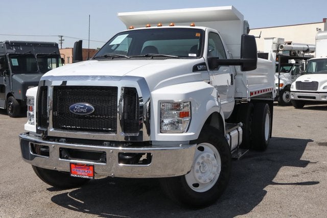 2023 Ford F-650SD Base