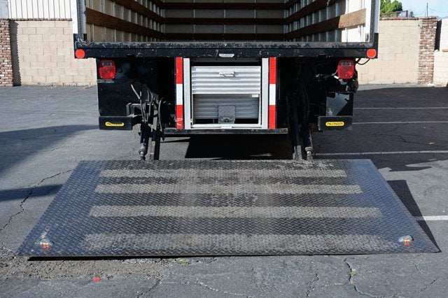 2016 Ford F-650SD Base