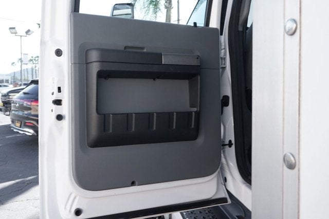 2016 Ford F-650SD Base