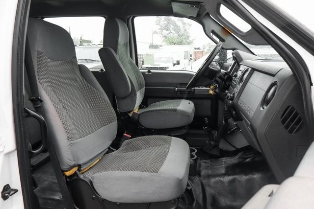 2016 Ford F-650SD Base