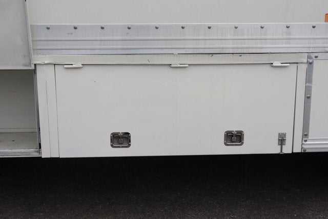 2016 Ford F-650SD Base