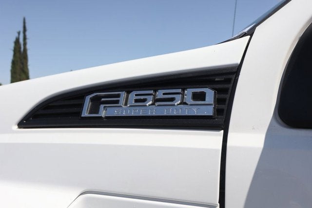 2016 Ford F-650SD Base