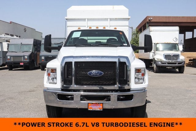 2023 Ford F-650SD Base