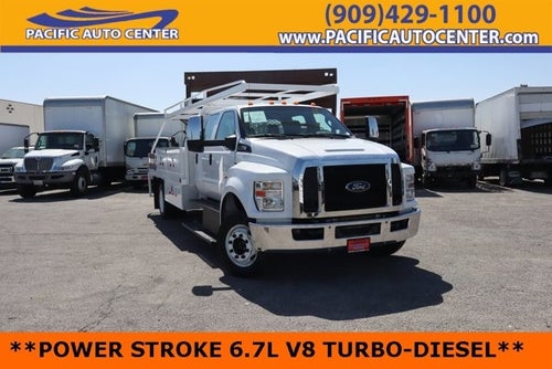 2017 Ford F-650SD Base