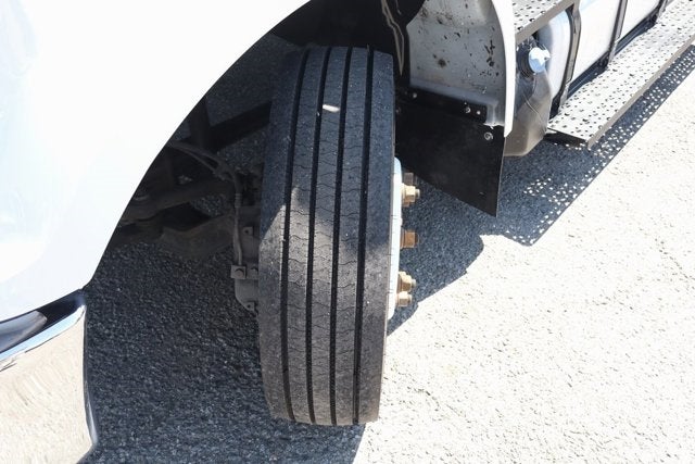 2017 Ford F-650SD Base