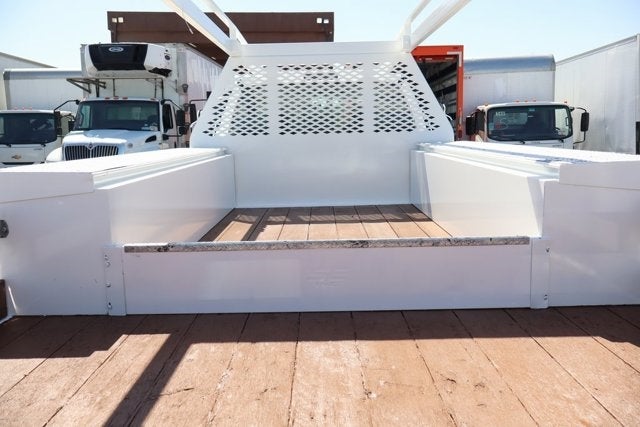 2017 Ford F-650SD Base