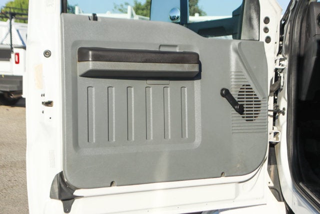 2017 Ford F-650SD Base
