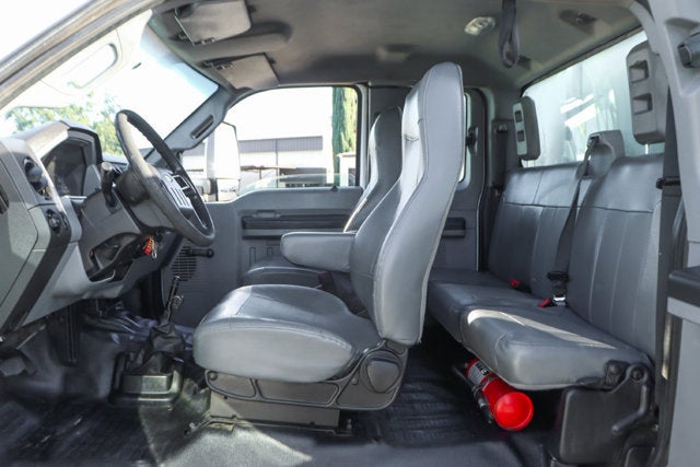 2017 Ford F-650SD Base