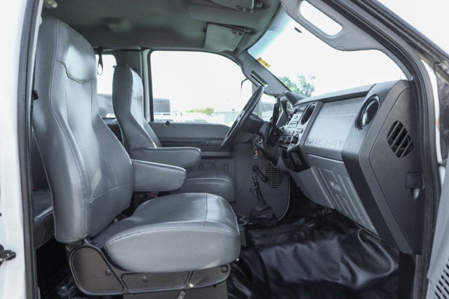 2017 Ford F-650SD Base