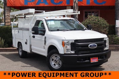 2017 Ford Super Duty F-350 SRW XL