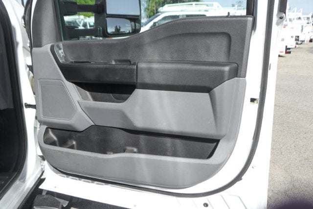 2023 Ford F-550SD XL