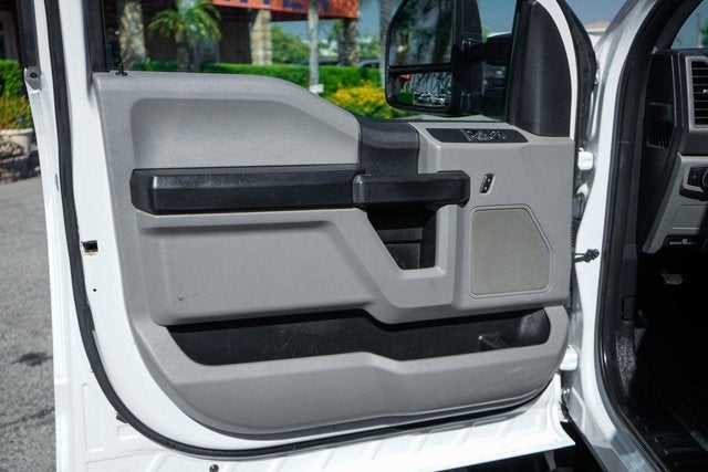 2017 Ford F-550SD XL