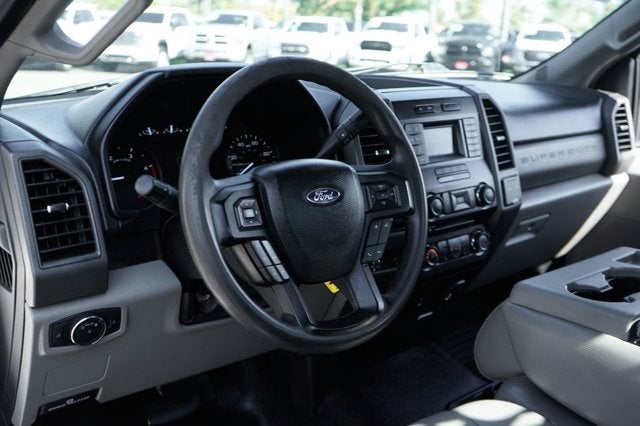 2017 Ford F-550SD XL