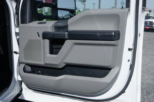 2017 Ford F-550SD XL