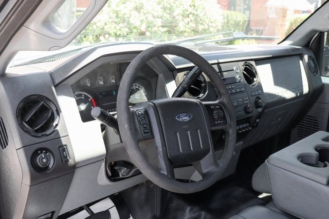 2016 Ford F-550SD XL