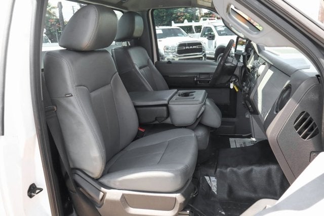 2016 Ford F-550SD XL