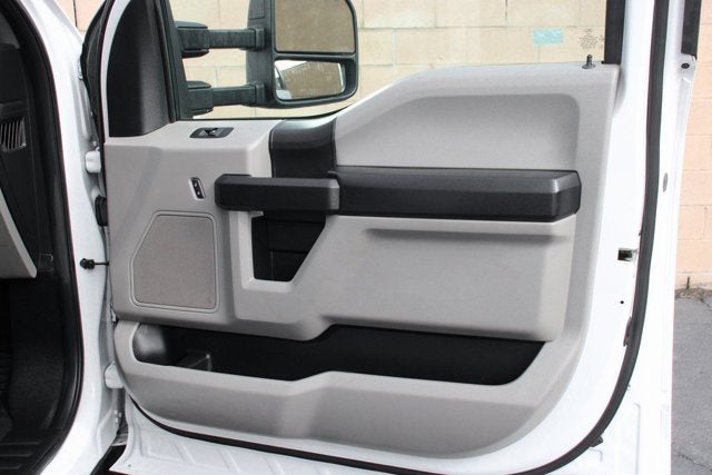 2017 Ford F-550SD XL