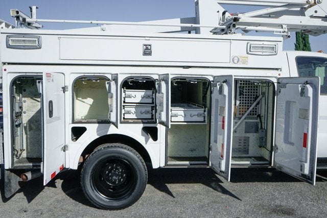 2013 Ford F-550SD XL