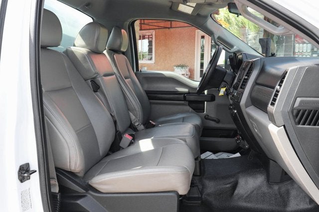 2017 Ford F-550SD XL