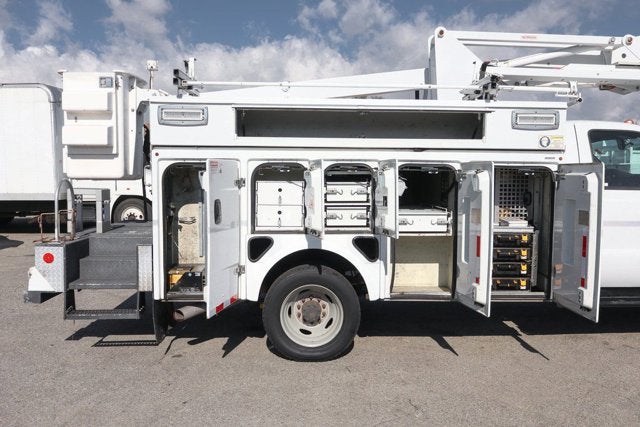 2013 Ford F-550SD XL