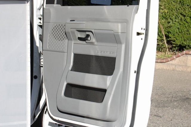 2018 Ford E-350SD Base