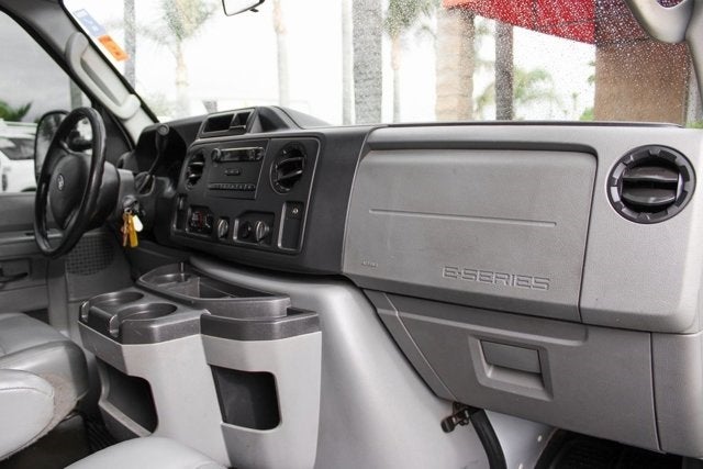 2014 Ford E-350SD Base