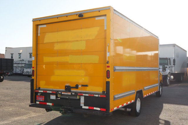 2022 Ford E-350SD Base