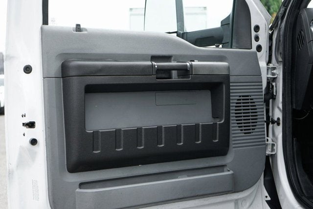 2017 Ford F-650SD Base