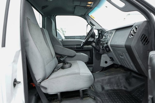 2017 Ford F-650SD Base