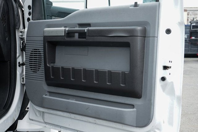 2017 Ford F-650SD Base