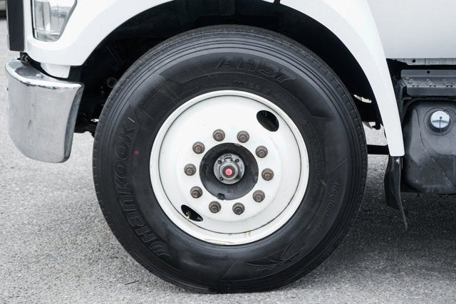 2017 Ford F-650SD Base