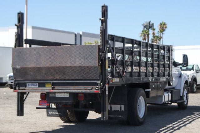 2017 Ford F-750SD Base