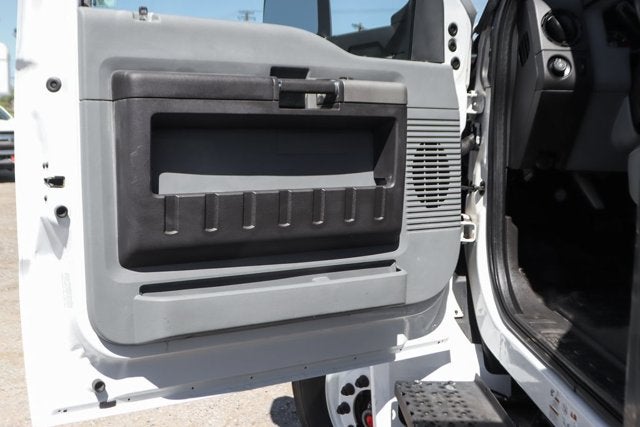 2017 Ford F-750SD Base