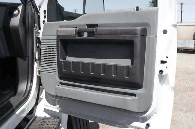 2017 Ford F-750SD Base