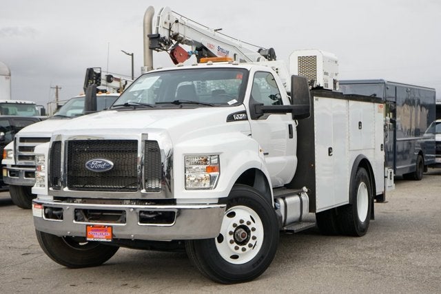 2019 Ford F-750SD Base