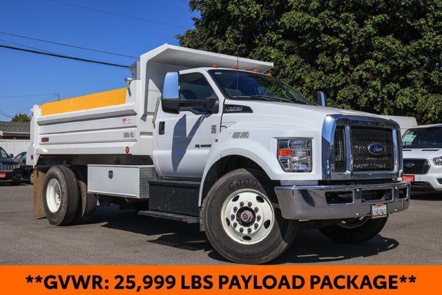 2024 Ford F-750SD Base