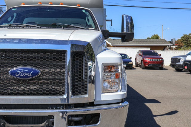 2024 Ford F-750SD Base