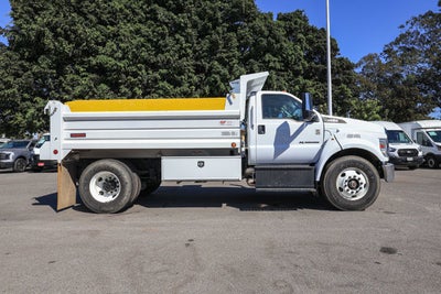 2024 Ford F-750SD Base