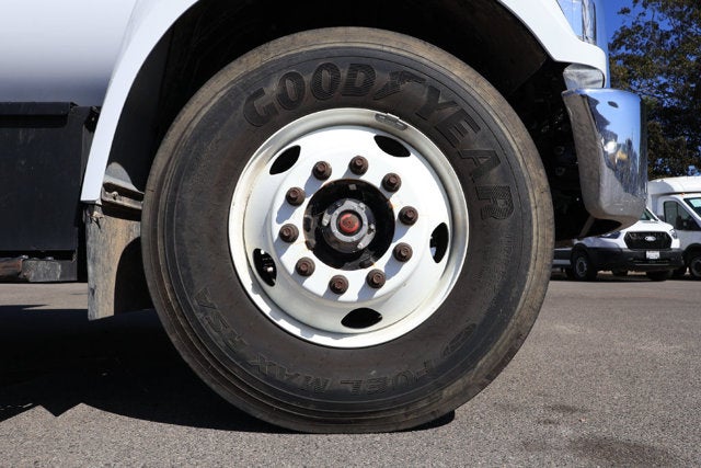 2024 Ford F-750SD Base