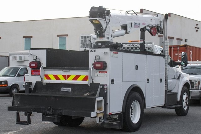 2019 Ford F-750SD Base