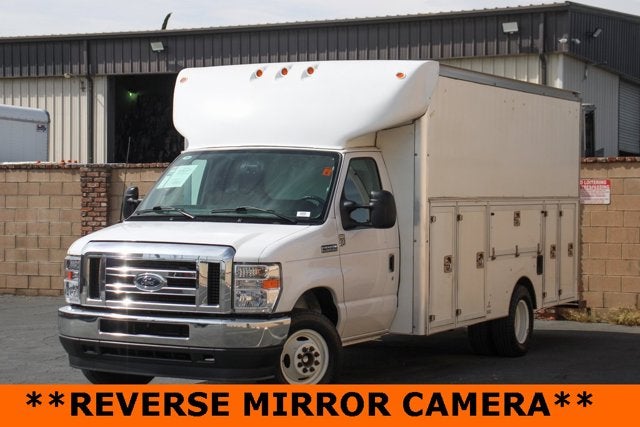 2023 Ford E-450SD Base