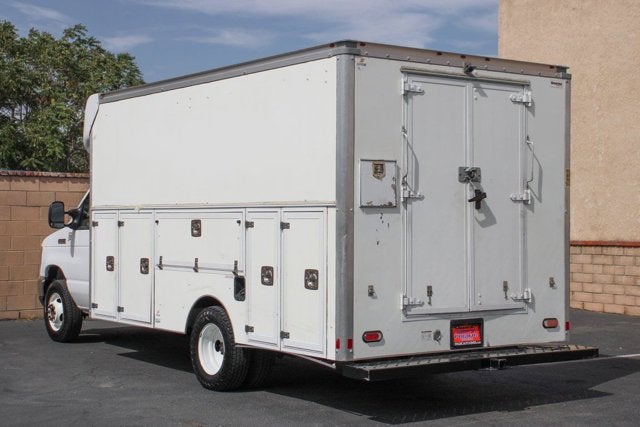 2023 Ford E-450SD Base