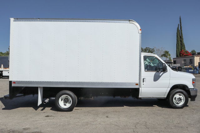 2024 Ford E-450SD Base