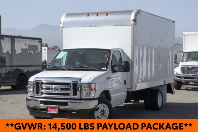 2024 Ford E-450SD Base