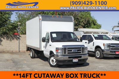 2022 Ford E-450SD Base