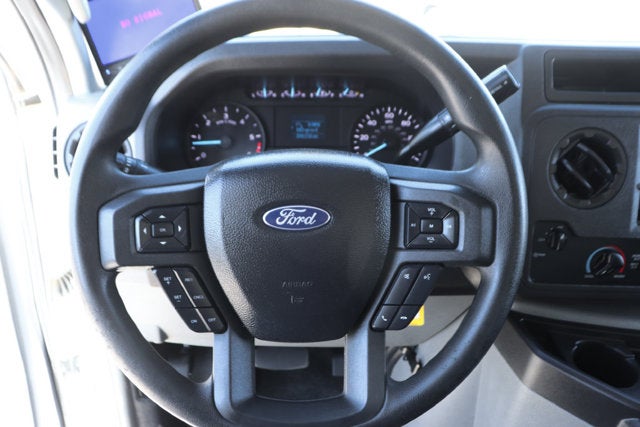 2022 Ford E-450SD Base