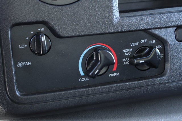 2022 Ford E-450SD Base