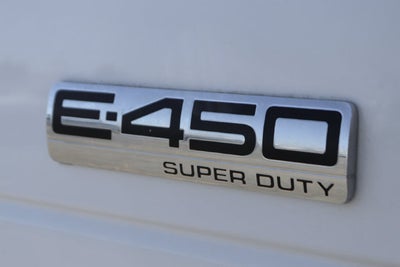 2022 Ford E-450SD Base