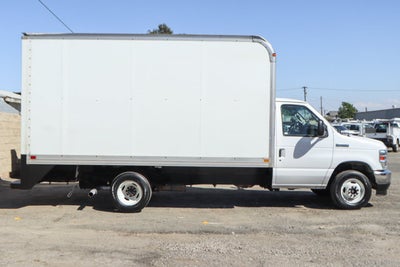 2022 Ford E-450SD Base