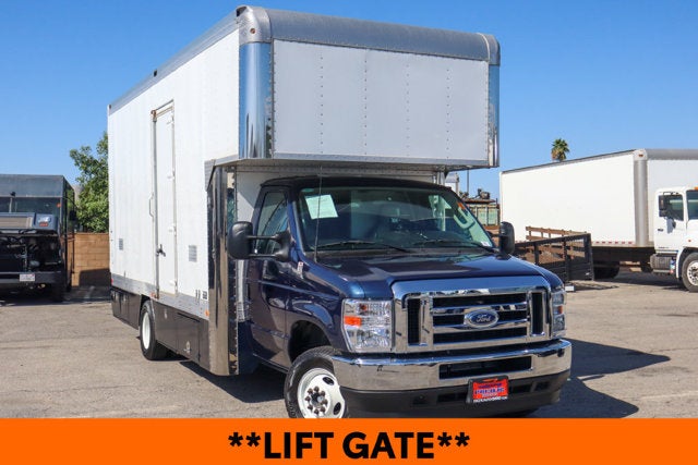 2024 Ford E-450SD Base